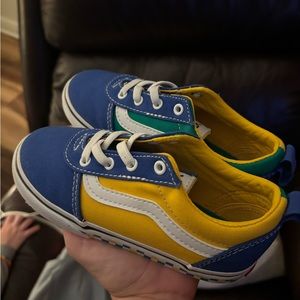 Toddler vans size 10